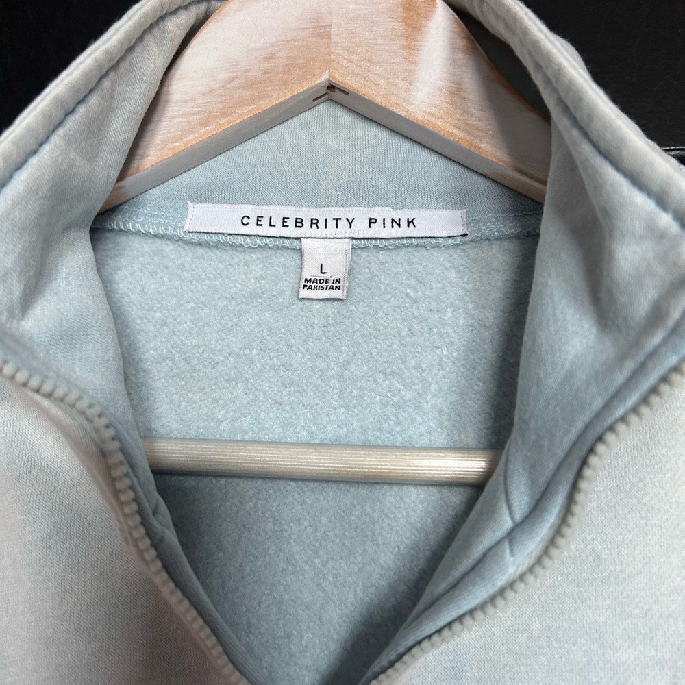 Celebrity Pink Light Blue Gray Cropped Sweatshirt large NWT - Picture 5 of 9